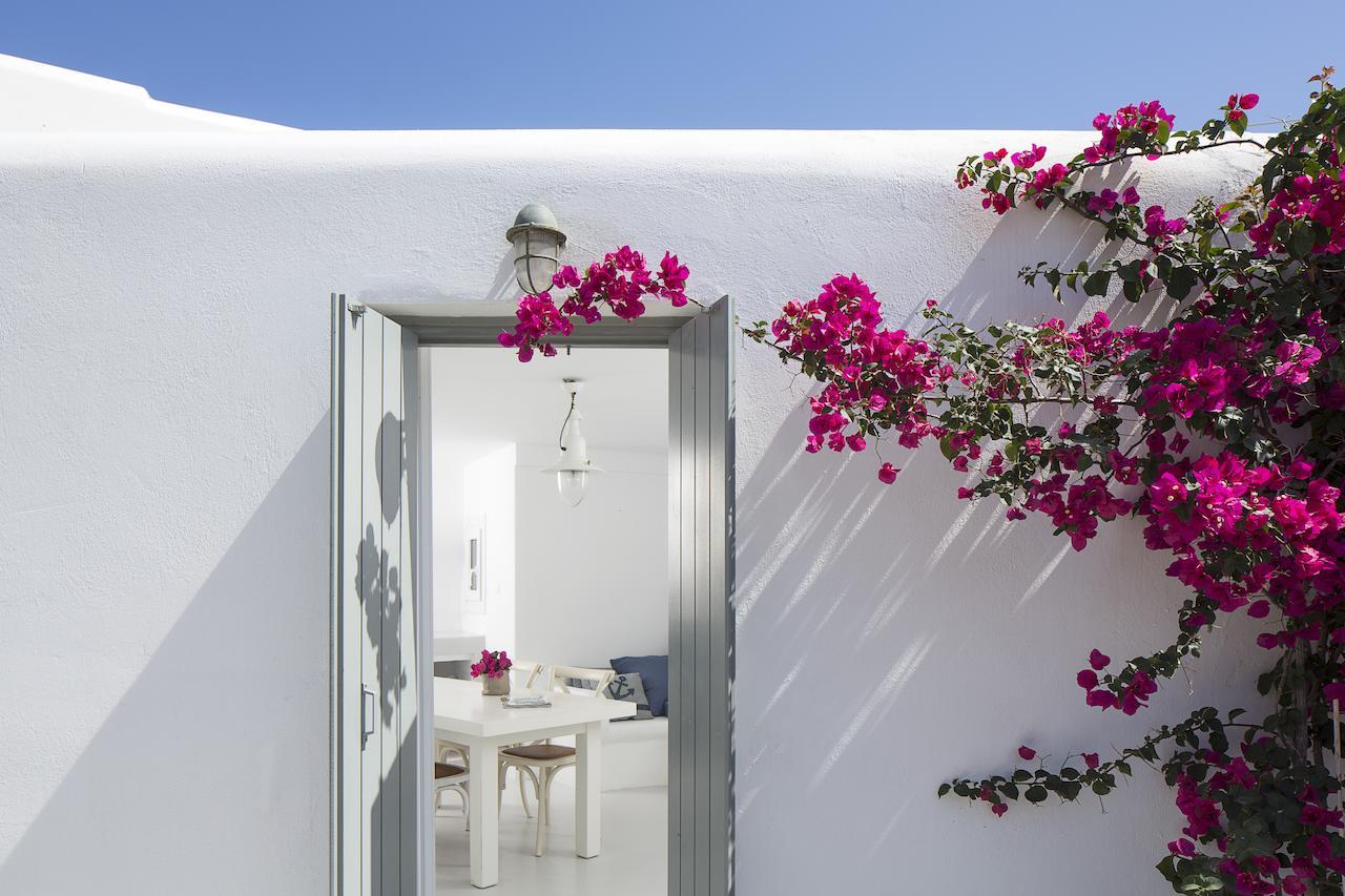 Villa Thea Collection