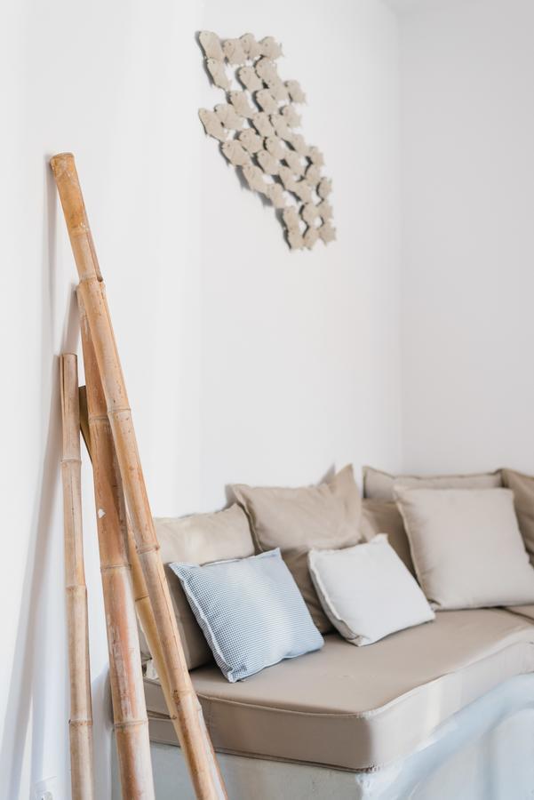 Villa Thea Collection *