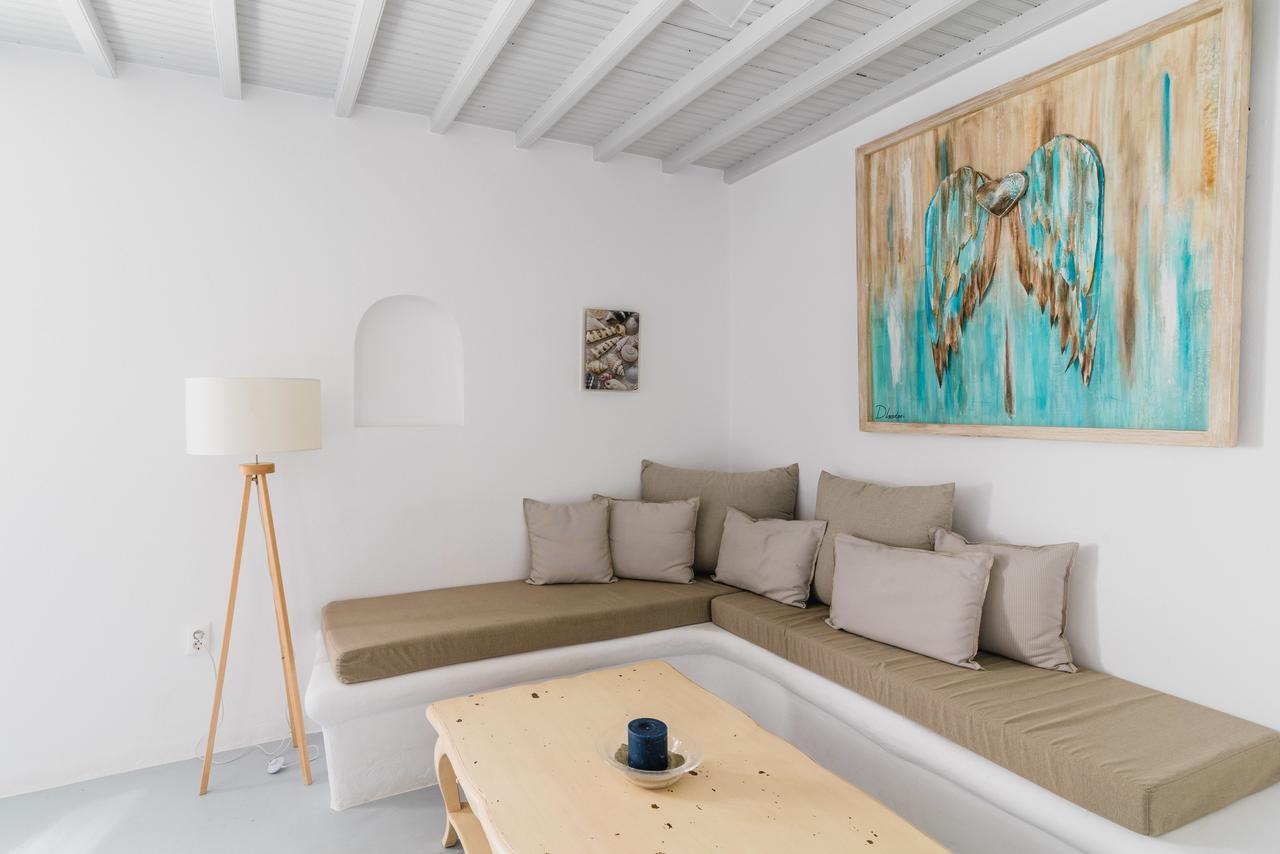 Villa Thea Collection
