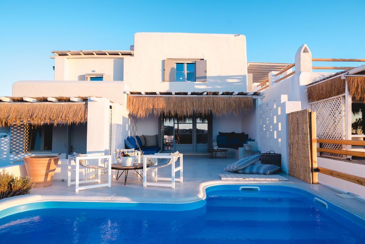 Villa Thea Collection